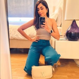 Meet your Posher, Sakina